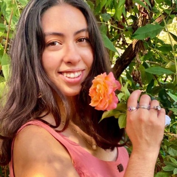 Meet your Posher, Litzia - Picture 1 of 1